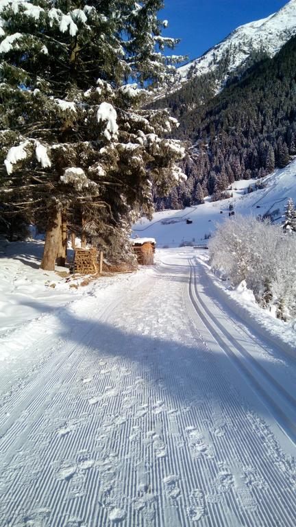Haus Schoderbock Appartamento Sankt Leonhard im Pitztal Esterno foto